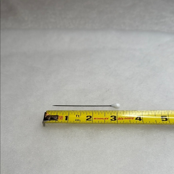 Antique Victorian 19th C. White Glass/ Porcelain Working Girl Hat Pin Stick - Picture 5 of 5